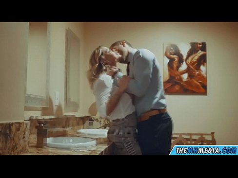 ❤️ כשבלונדינית חזה מפתה אותך בשירותים ציבוריים ❤ פורנו ב-iw.villagesexvideos.ru ❌